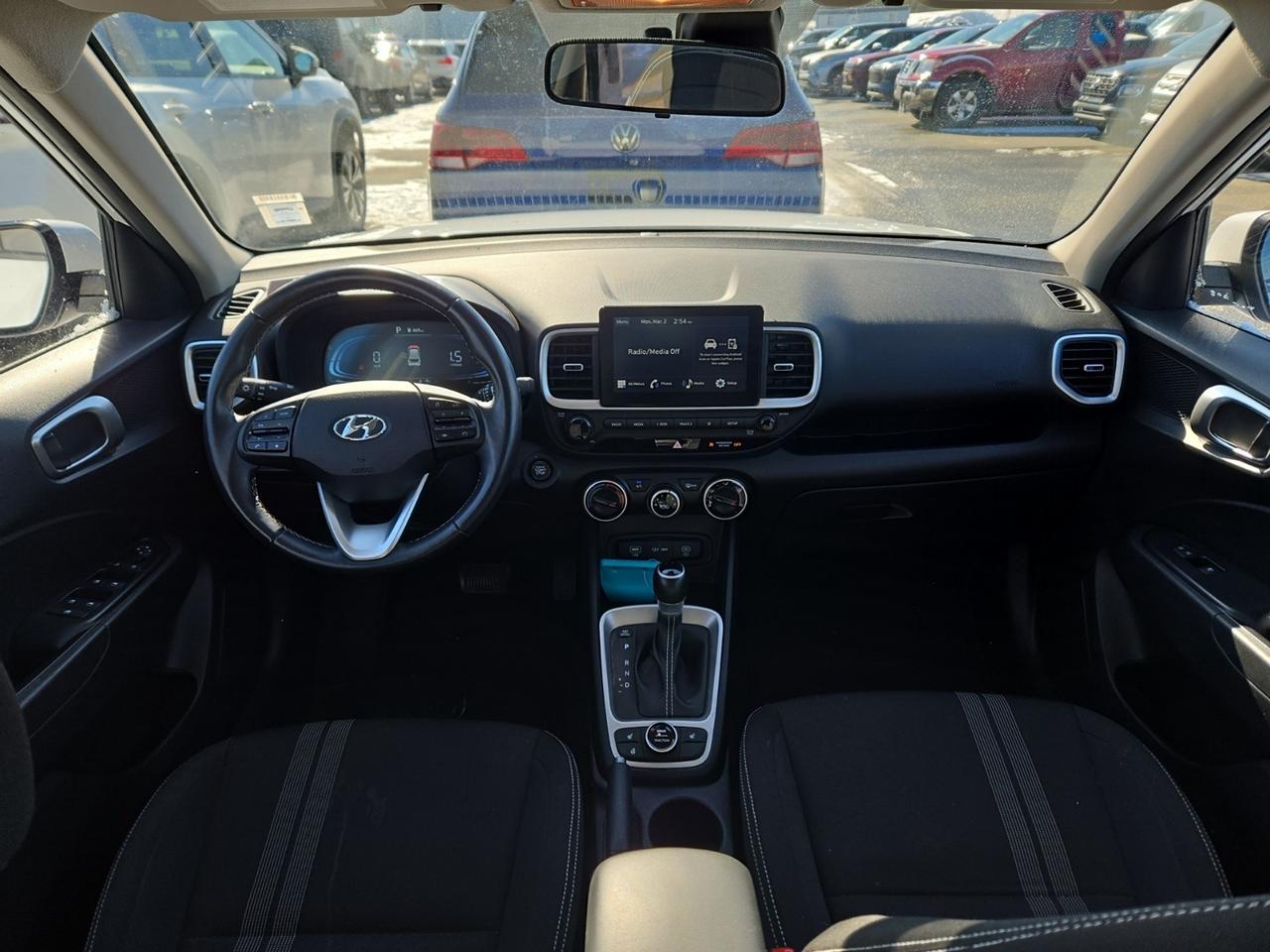 2024 Hyundai Venue PREFERRED Photo