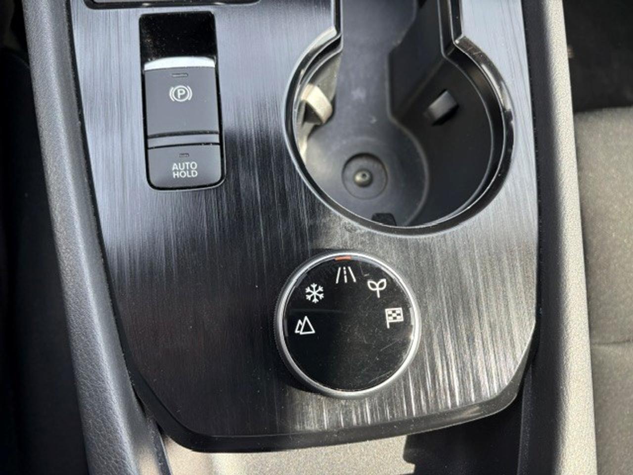 2025 Nissan Rogue S Photo