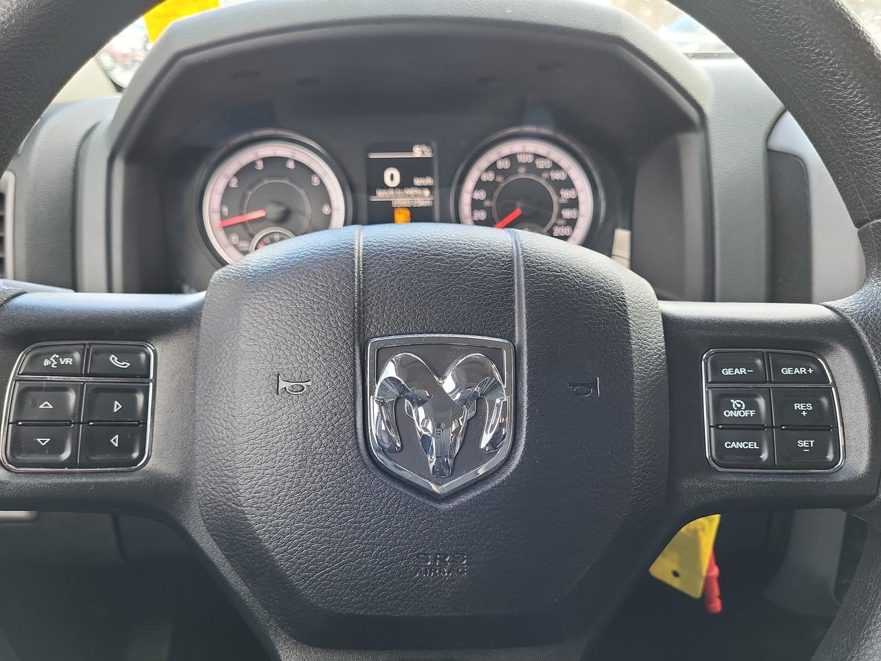 2020 RAM 1500 Classic EXPRESS Photo