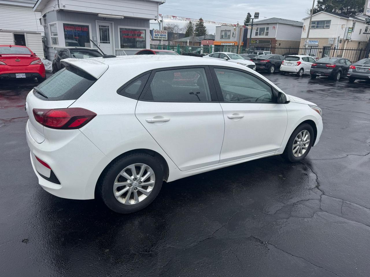2019 Hyundai Accent SE Photo