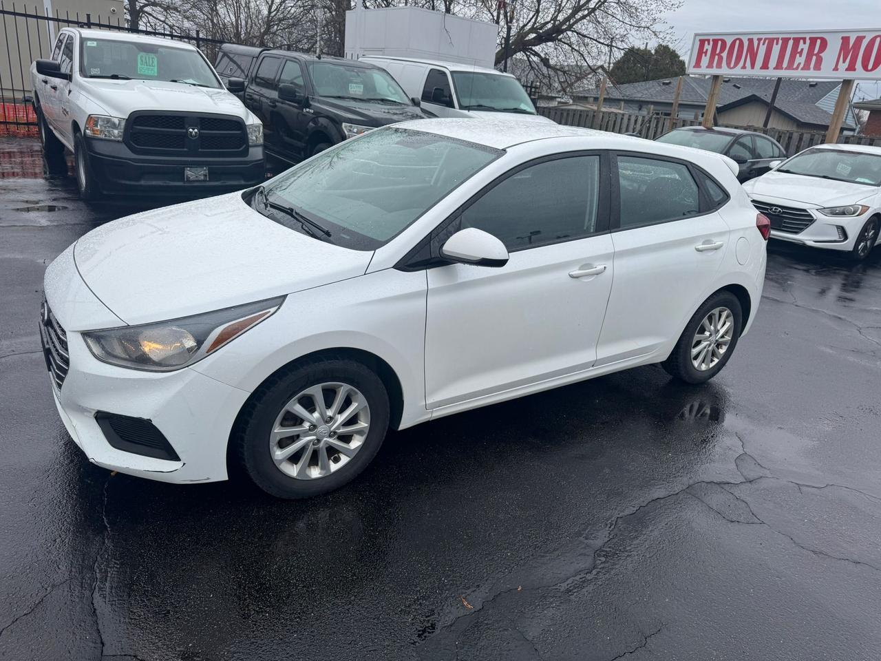 2019 Hyundai Accent SE Photo