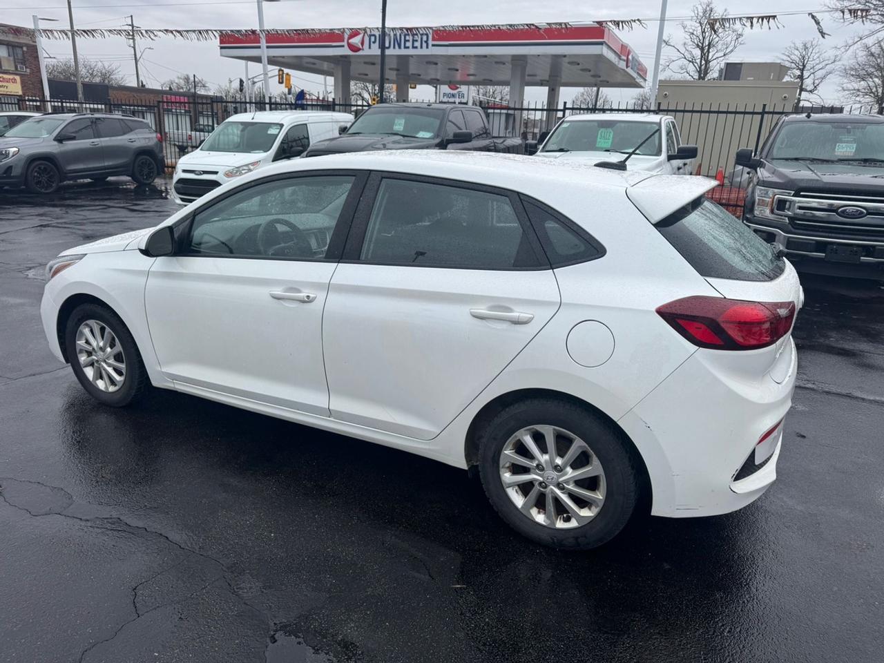 2019 Hyundai Accent SE Photo