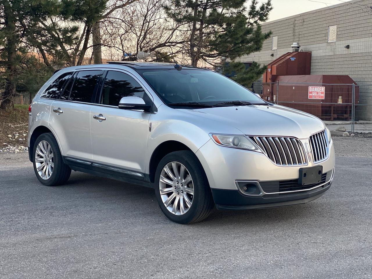 2014 Lincoln MKX AWD | LEATHER | PANOROOF Photo