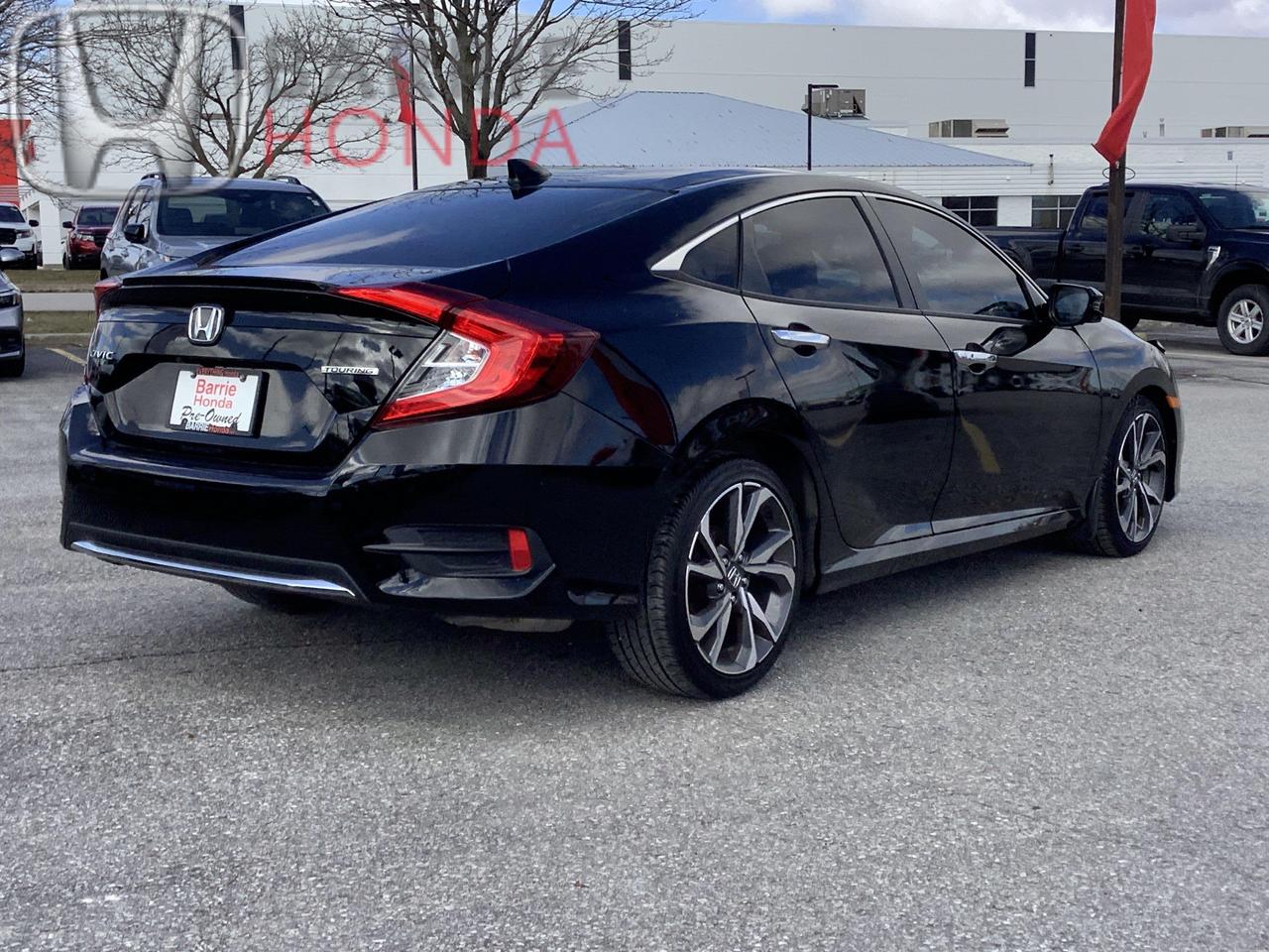 2021 Honda Civic Touring 4dr Sedan Photo
