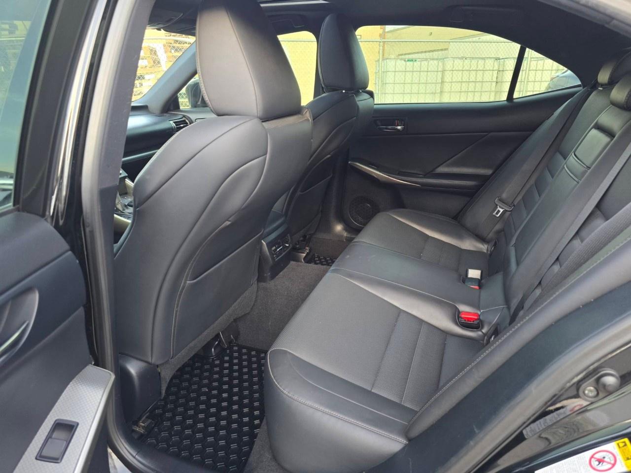 2015 Lexus IS 250 4DR SDN AWD Photo