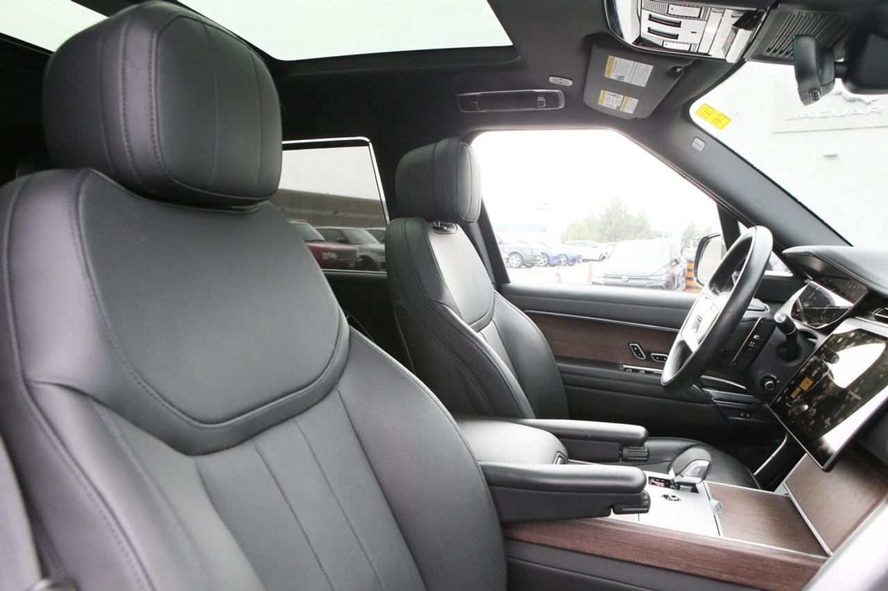 2024 Land Rover Range Rover SE P400 SWB Photo