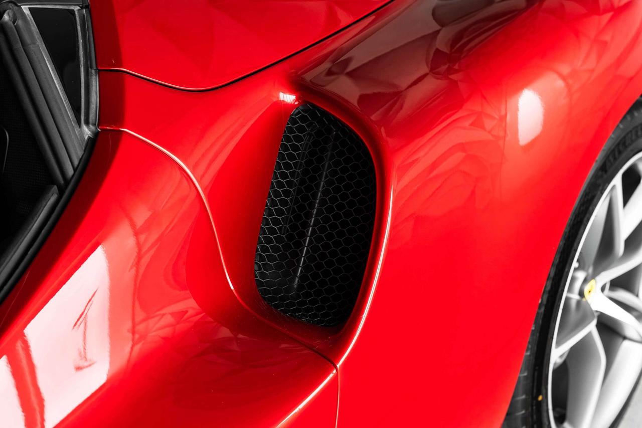 2023 Ferrari 296 GTS  Photo