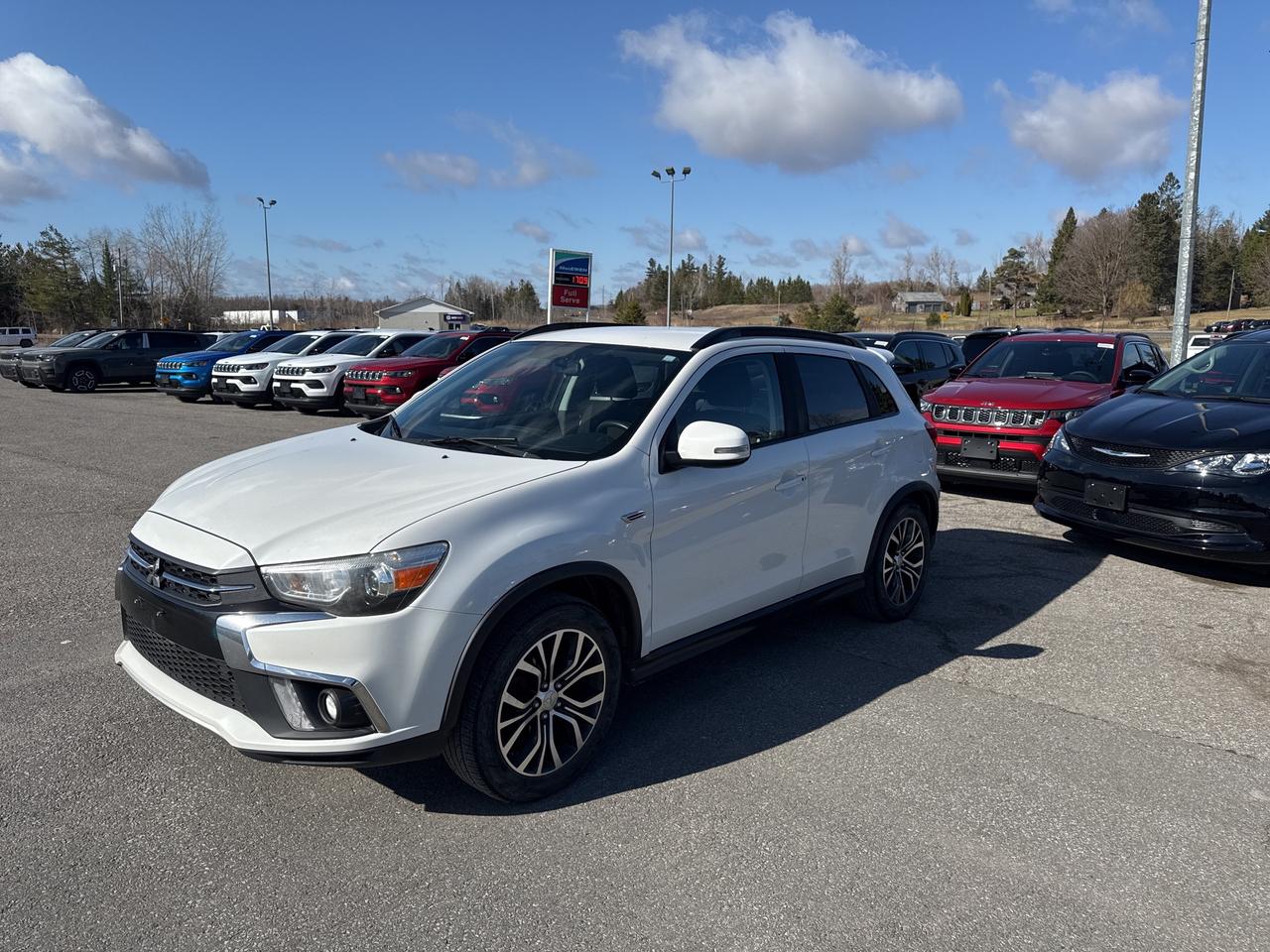 2019 Mitsubishi RVR SE LTD Photo0