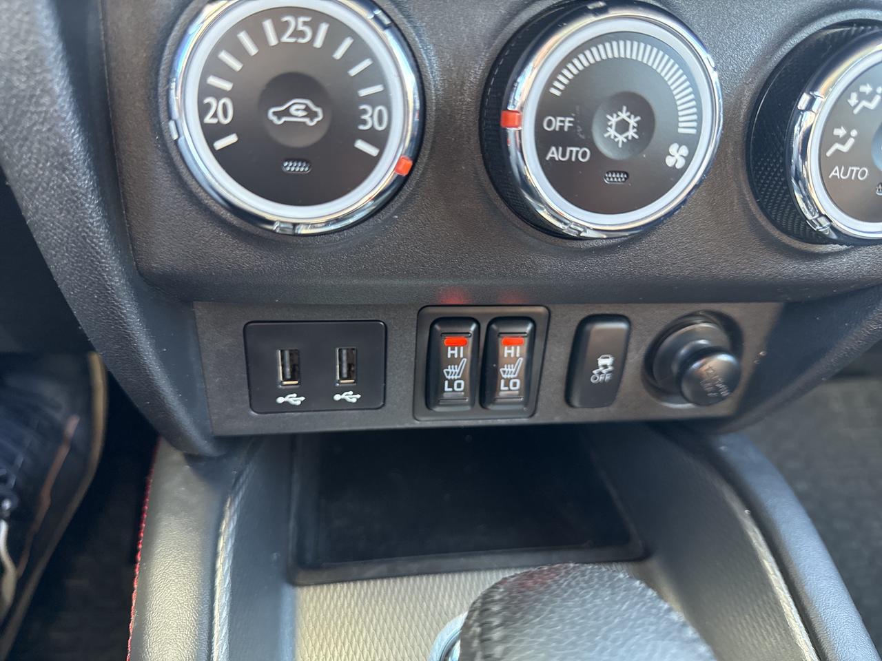 2019 Mitsubishi RVR SE LTD Photo