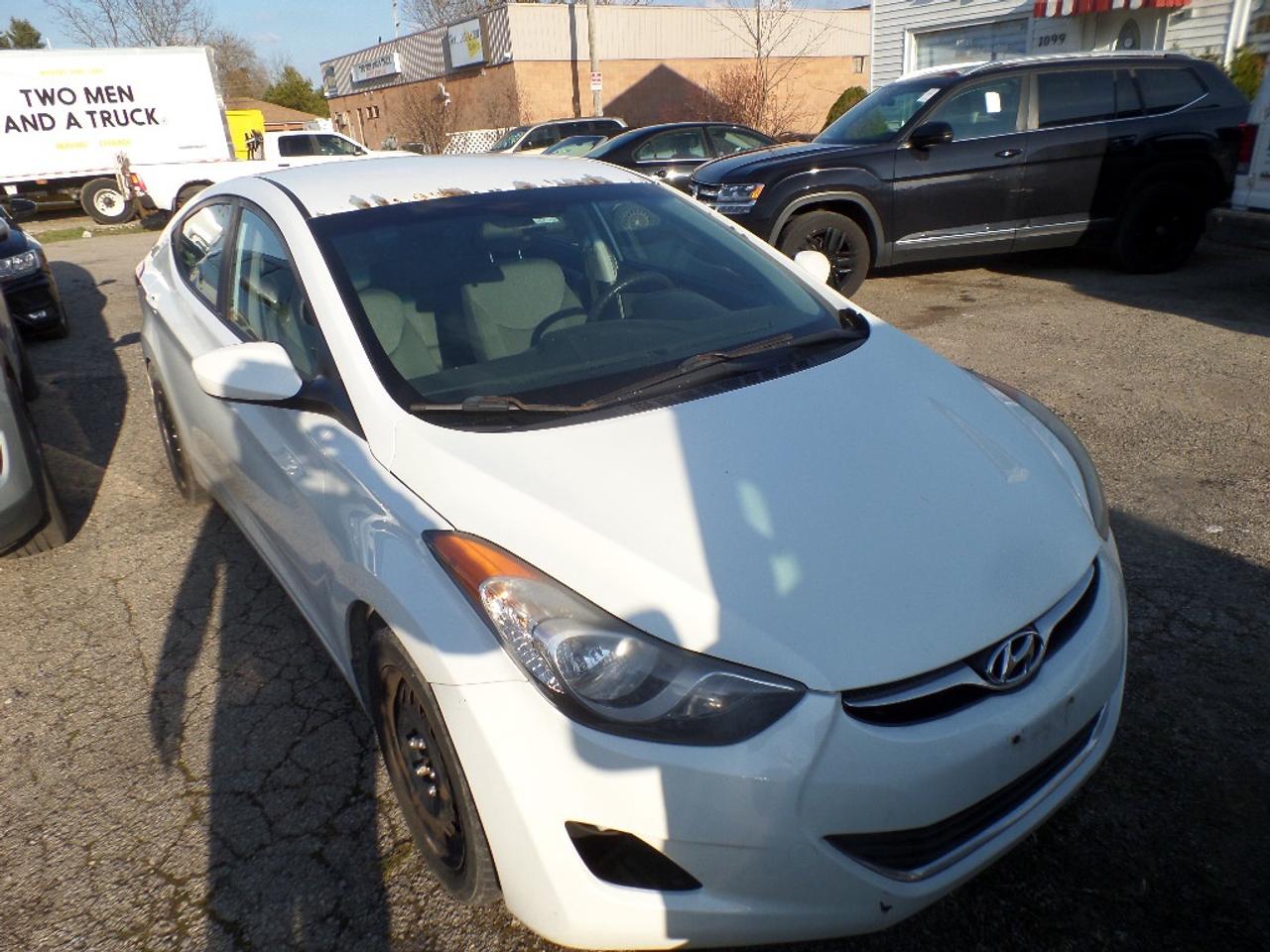 2012 Hyundai Elantra 4DR SDN AUTO GL Photo