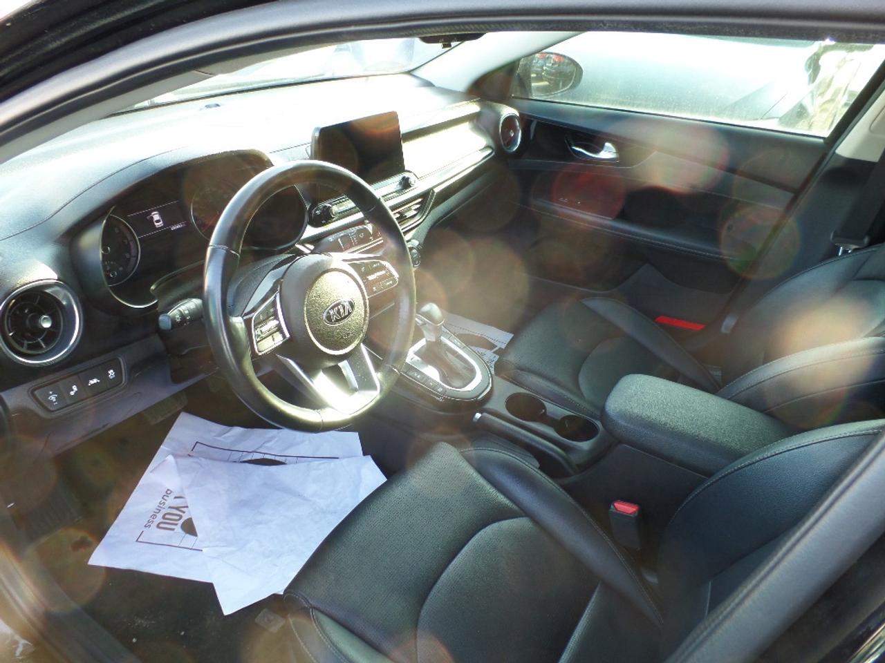 2020 Kia Forte EX IVT Photo