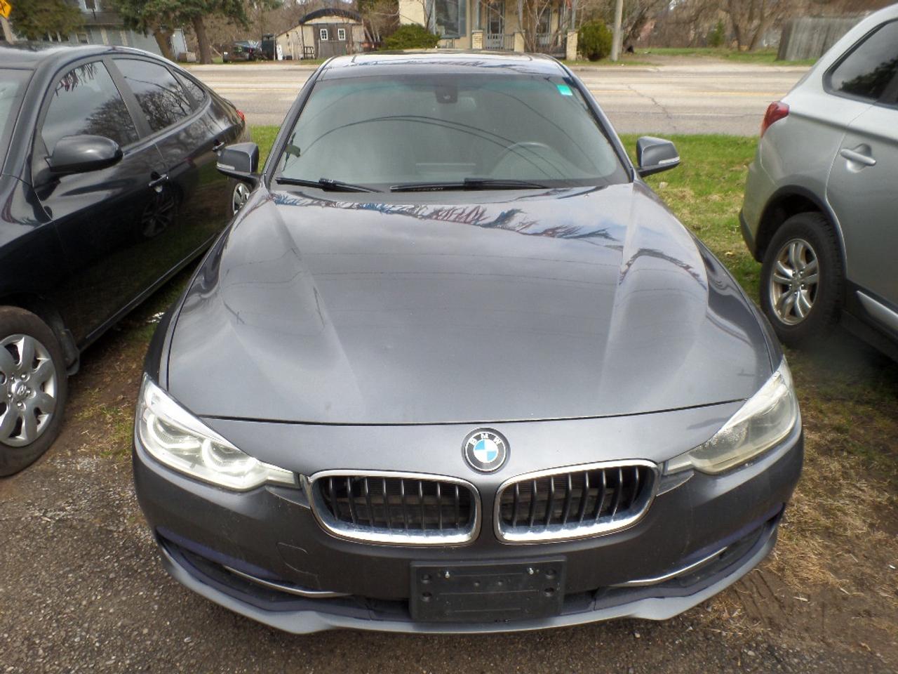 2018 BMW 3 Series 330i xDrive Sedan Photo0