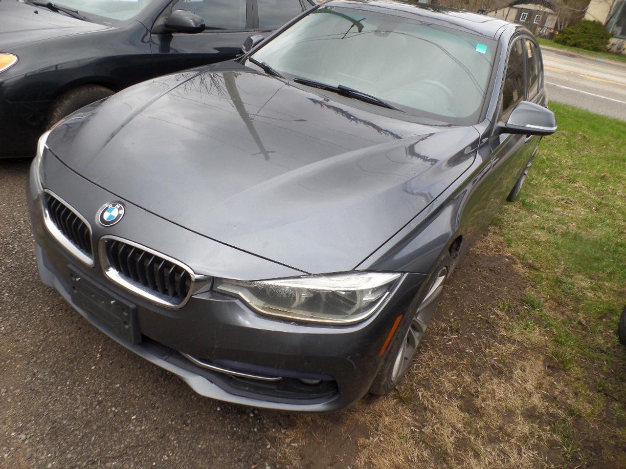 2018 BMW 3 Series 330i xDrive Sedan Photo