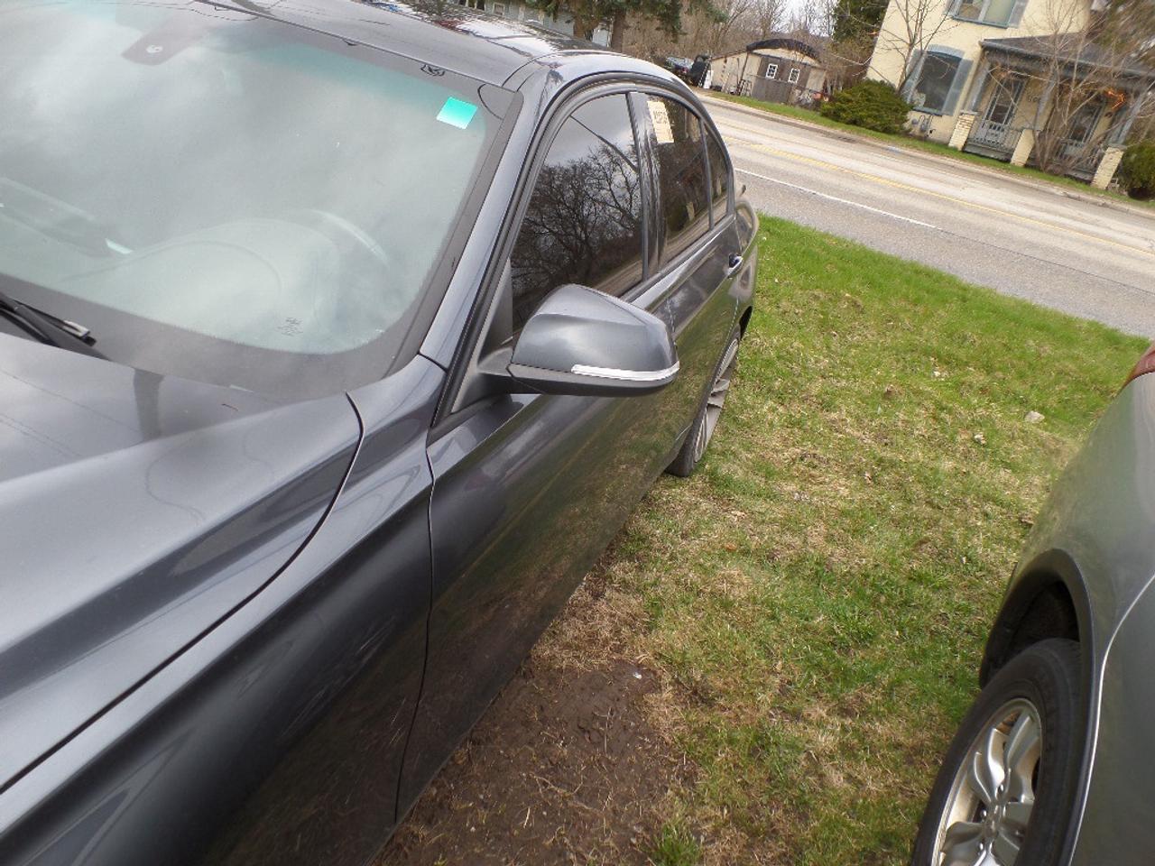 2018 BMW 3 Series 330i xDrive Sedan Photo