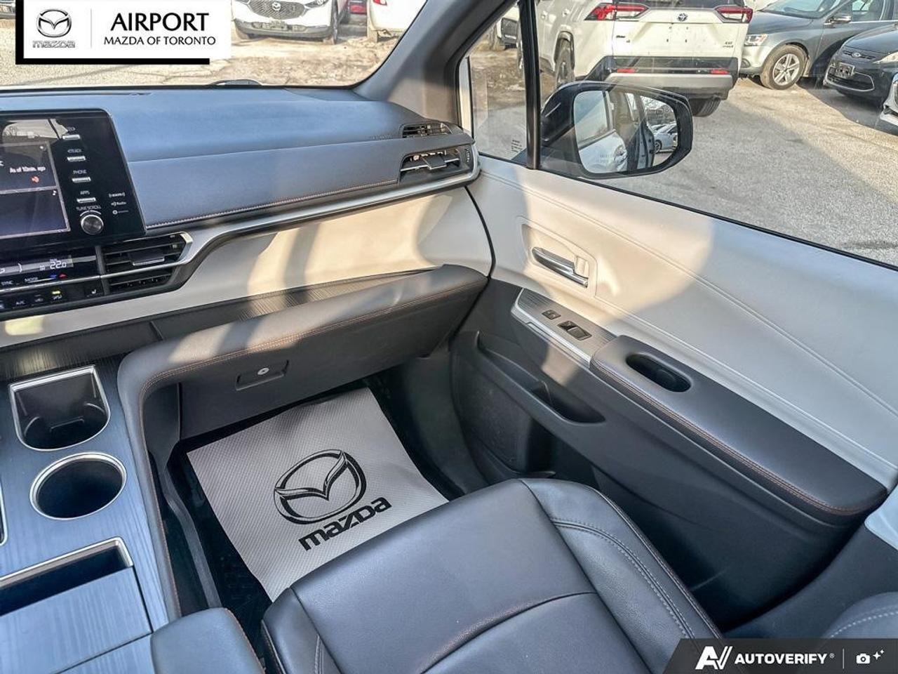 2021 Toyota Sienna XSE New Brakes&Rotors  AWD  No Accident  XSE  $150 Photo