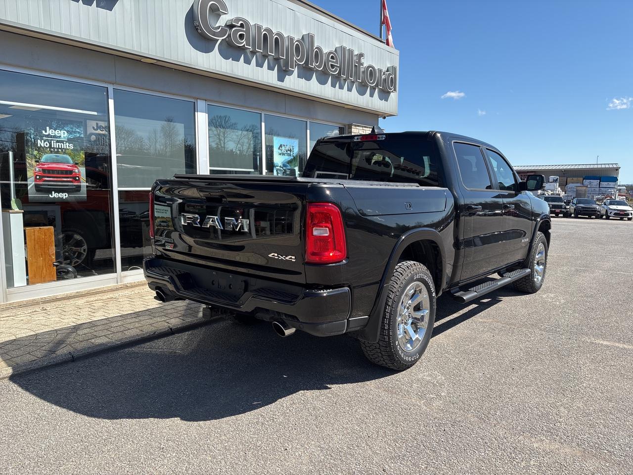 2025 RAM 1500 Big Horn Photo4