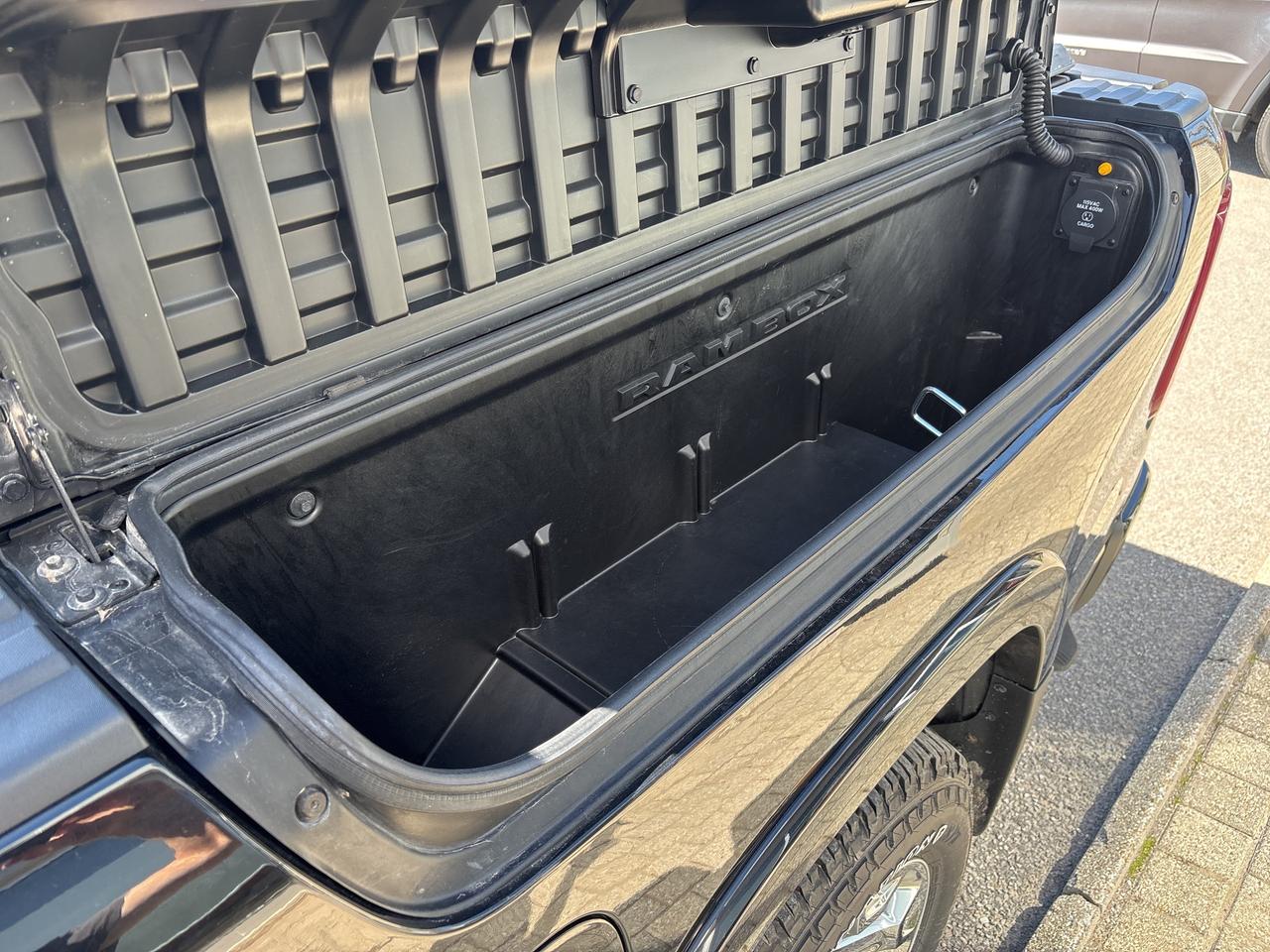 2025 RAM 1500 Big Horn Photo