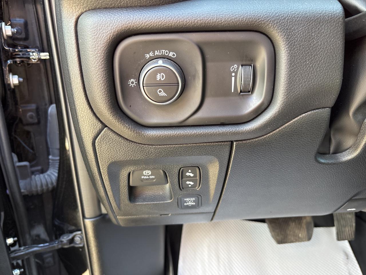 2025 RAM 1500 Big Horn Photo