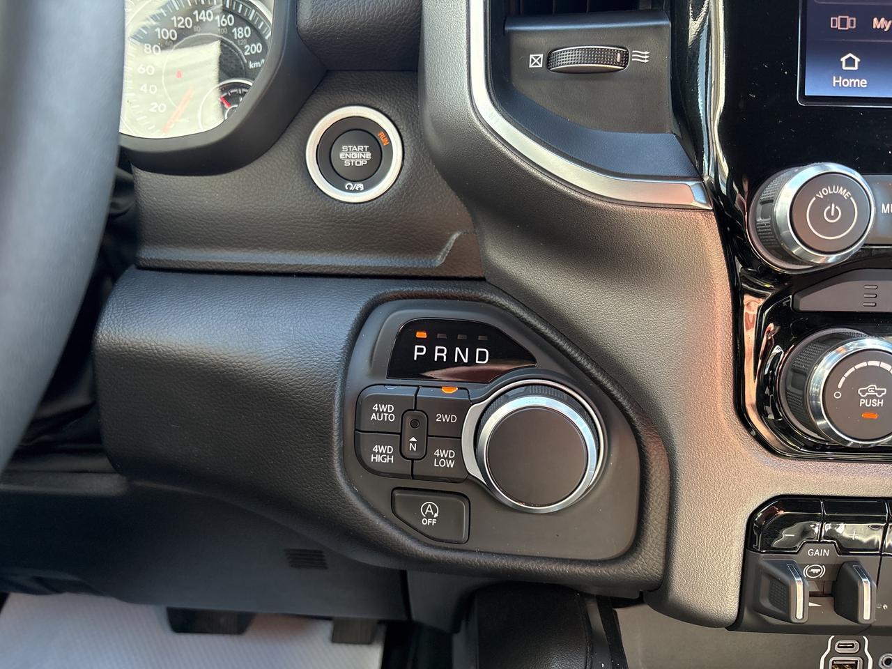 2025 RAM 1500 Big Horn Photo