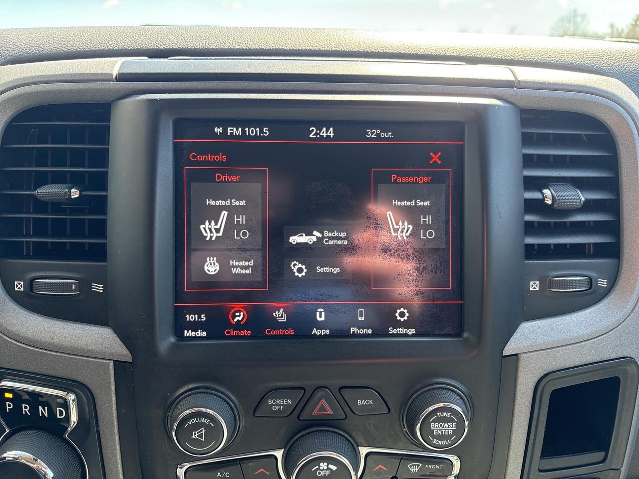 2020 RAM 1500 Classic EXPRESS Photo