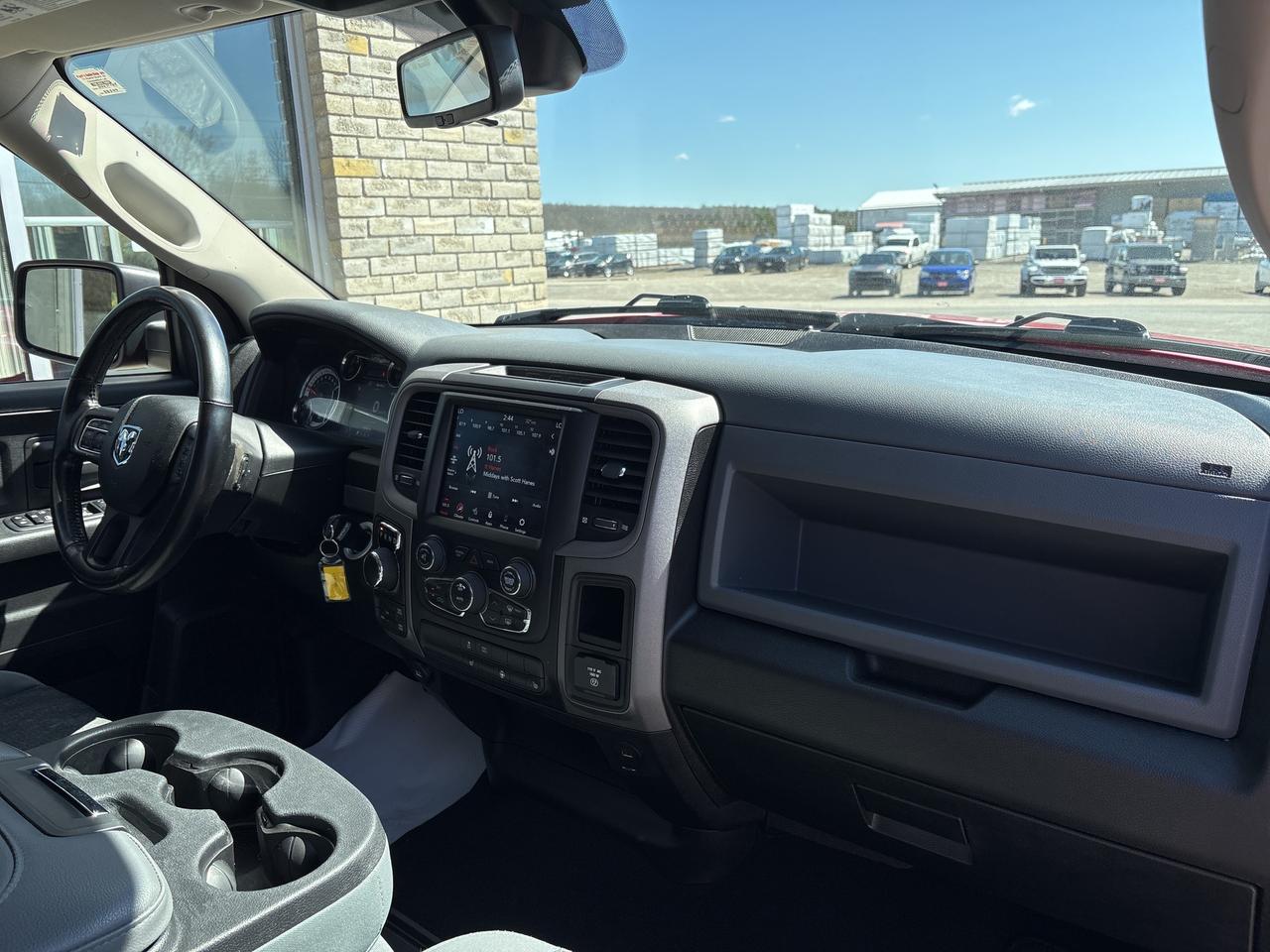 2020 RAM 1500 Classic EXPRESS Photo