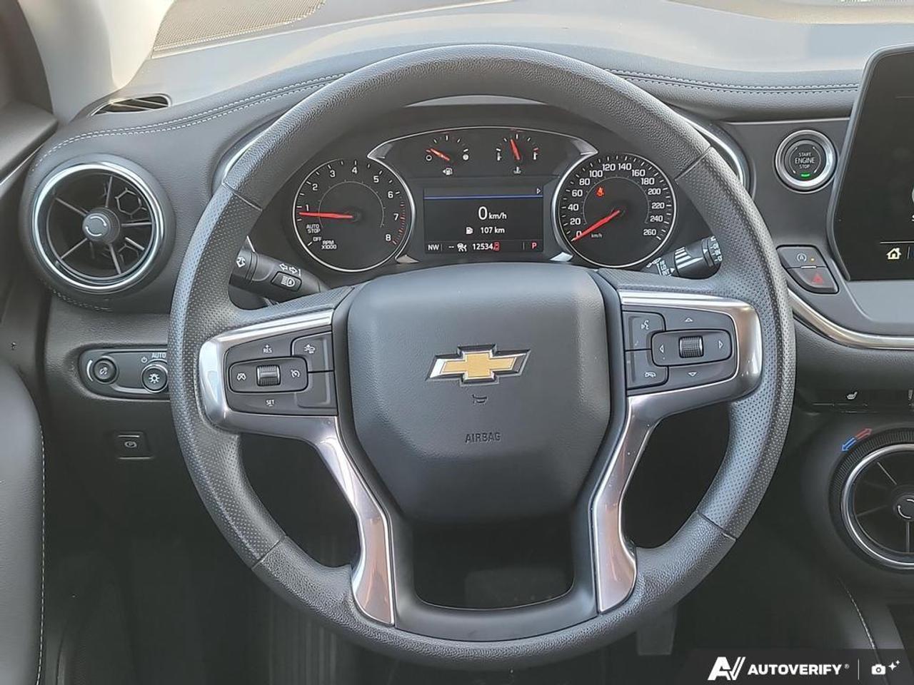 2024 Chevrolet Blazer LT   LOW KM   APPLE CARPLAY   HEATED SEATS Photo