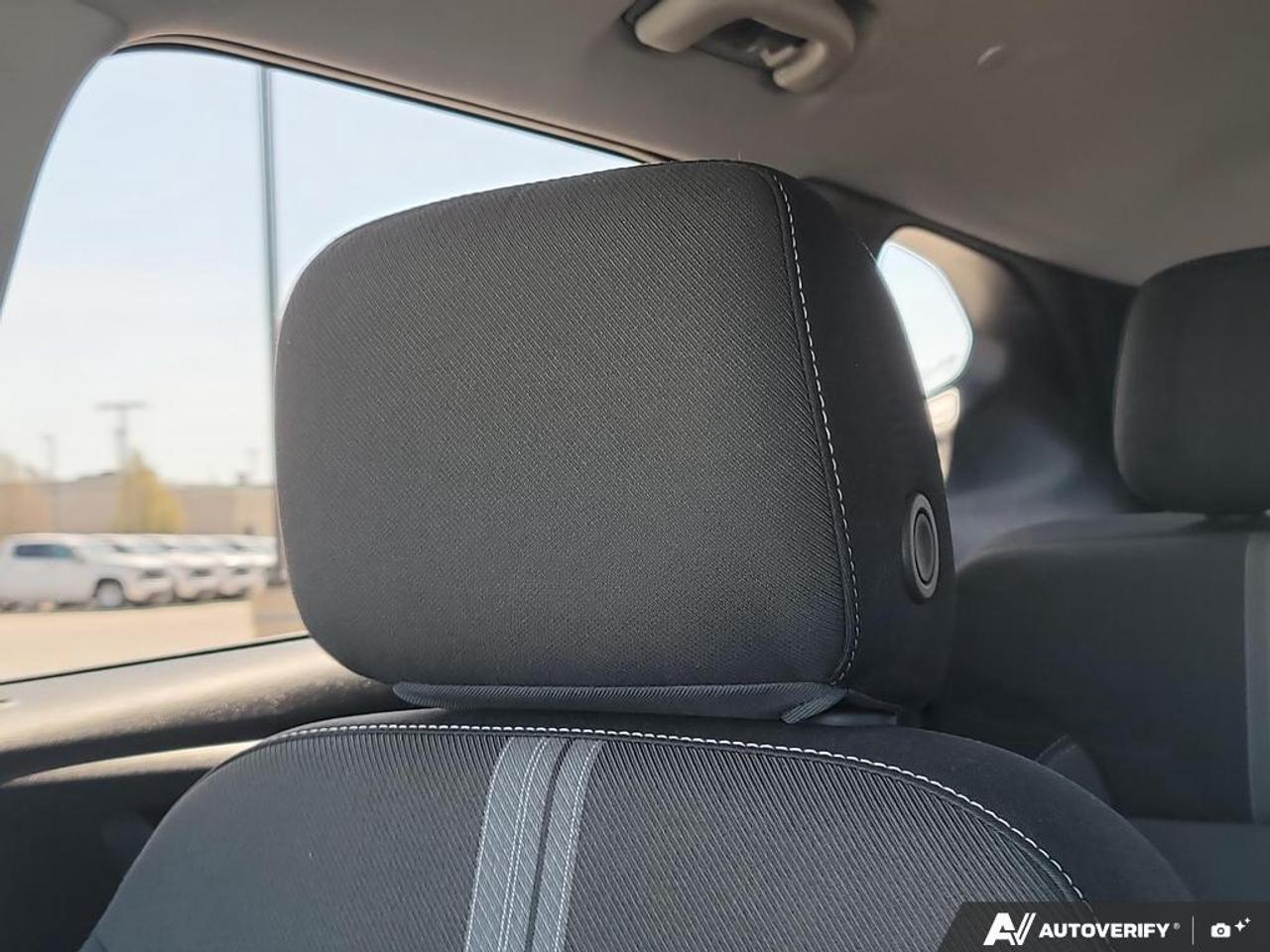 2024 Chevrolet Blazer LT   LOW KM   APPLE CARPLAY   HEATED SEATS Photo