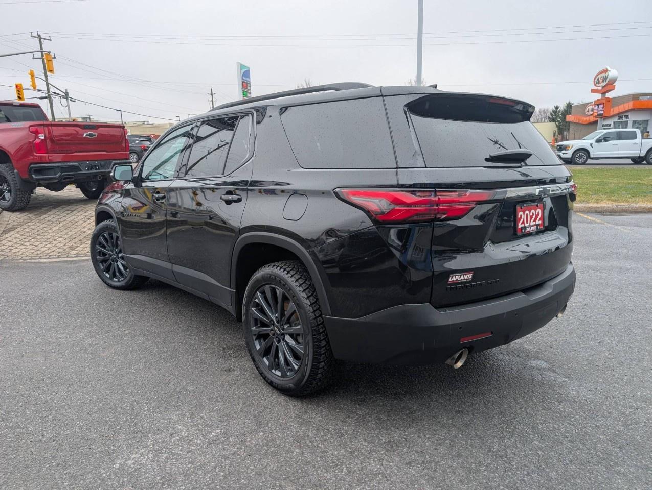 2022 Chevrolet Traverse AWD 4dr RS Photo
