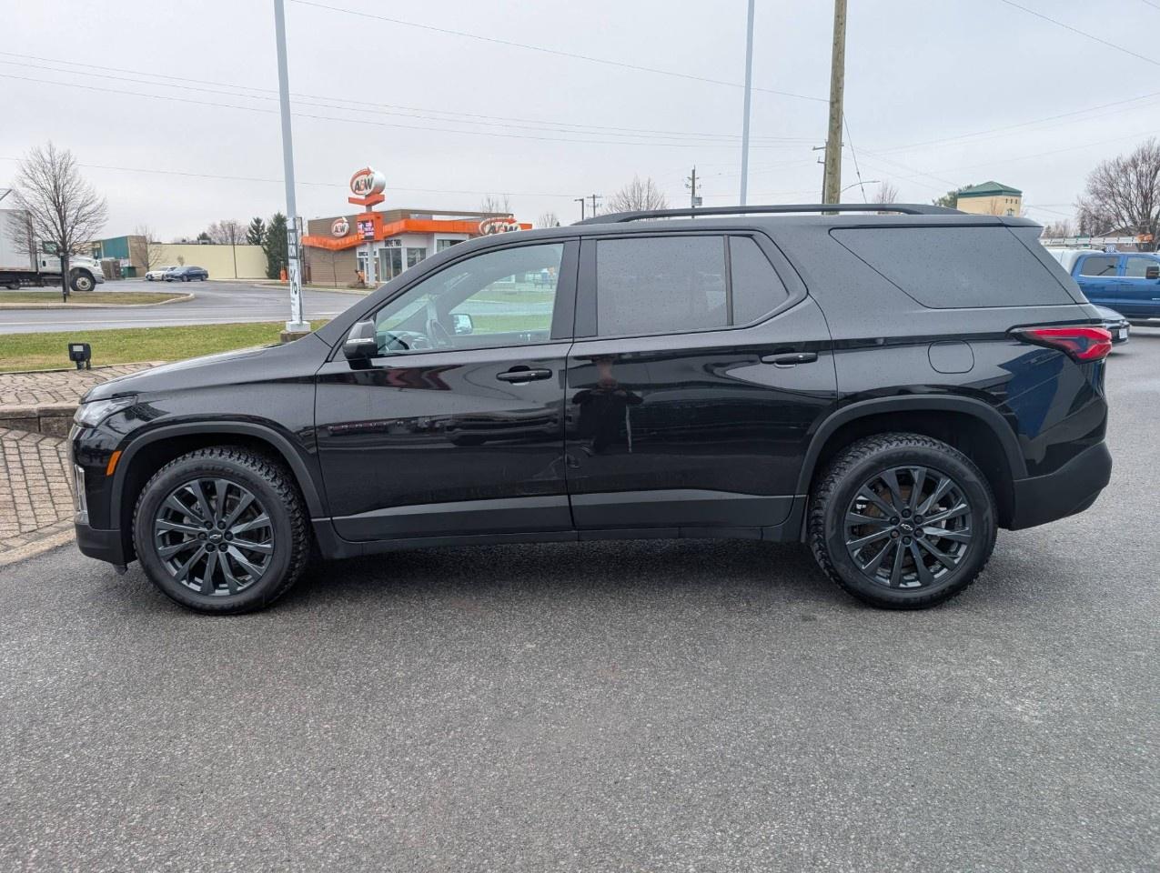 2022 Chevrolet Traverse AWD 4dr RS Photo