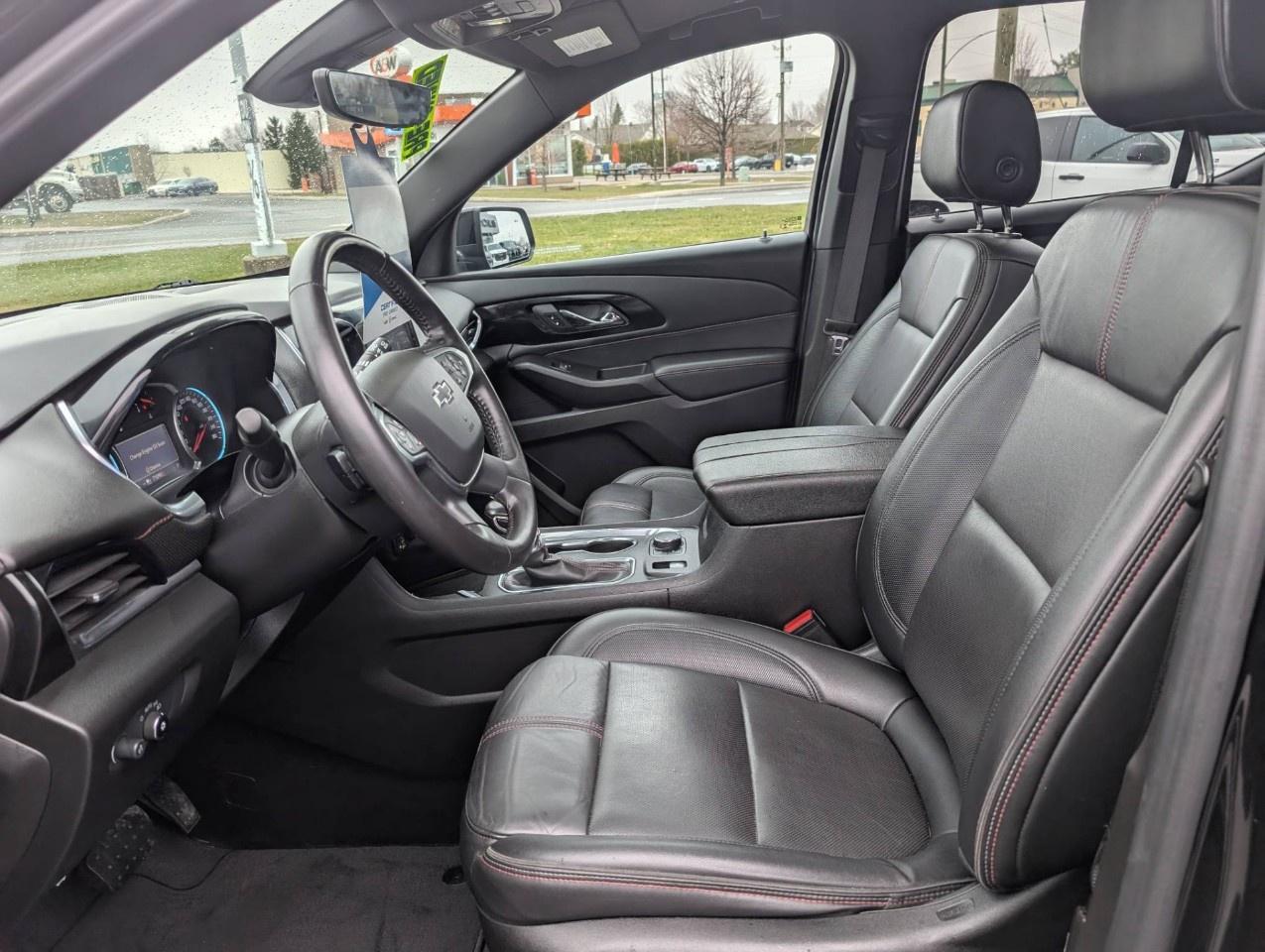 2022 Chevrolet Traverse AWD 4dr RS Photo