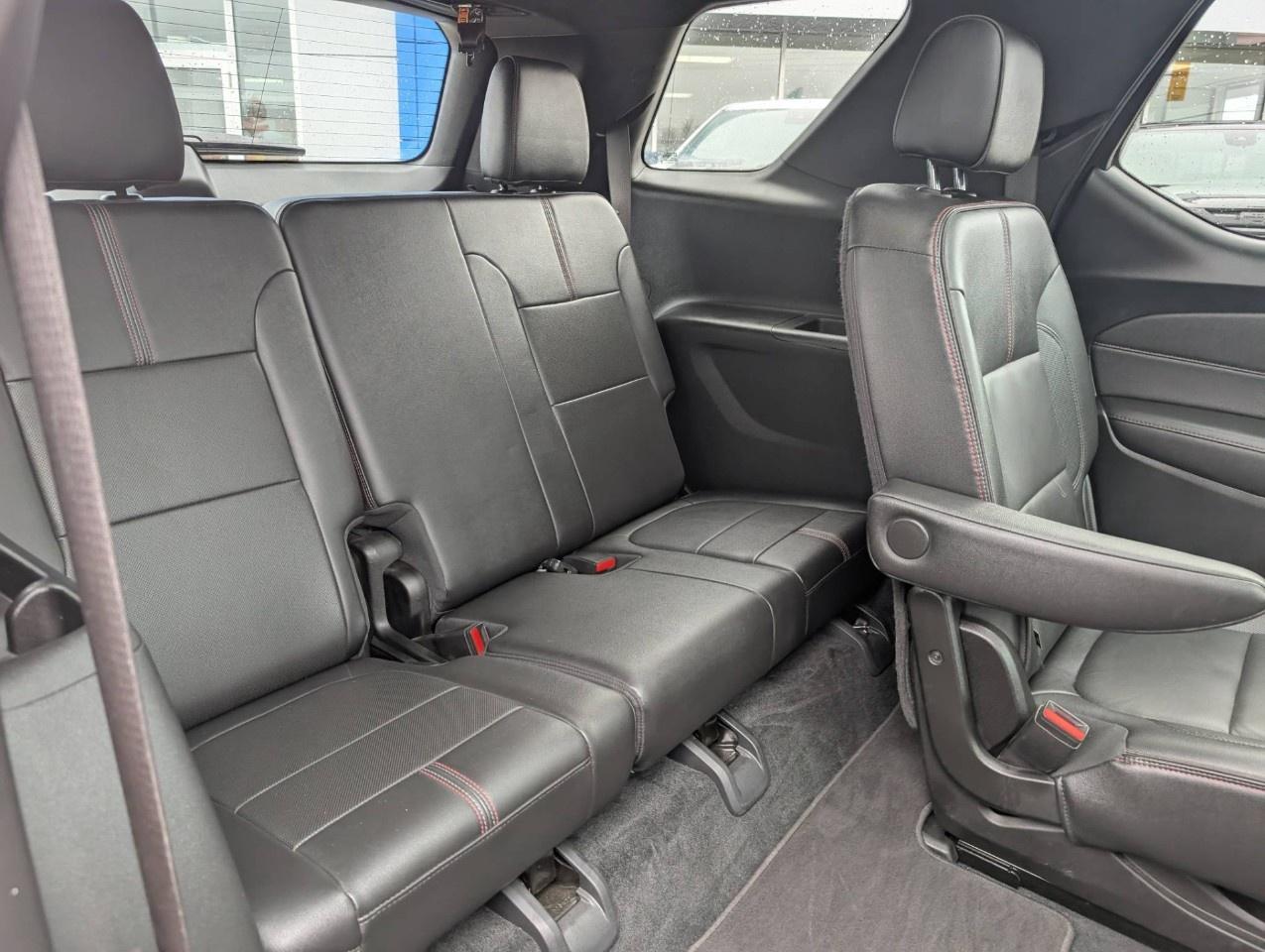 2022 Chevrolet Traverse AWD 4dr RS Photo