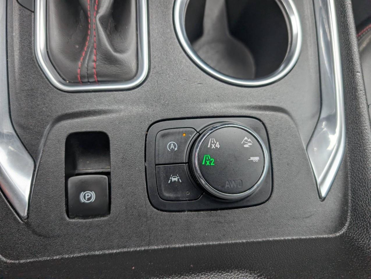 2022 Chevrolet Traverse AWD 4dr RS Photo
