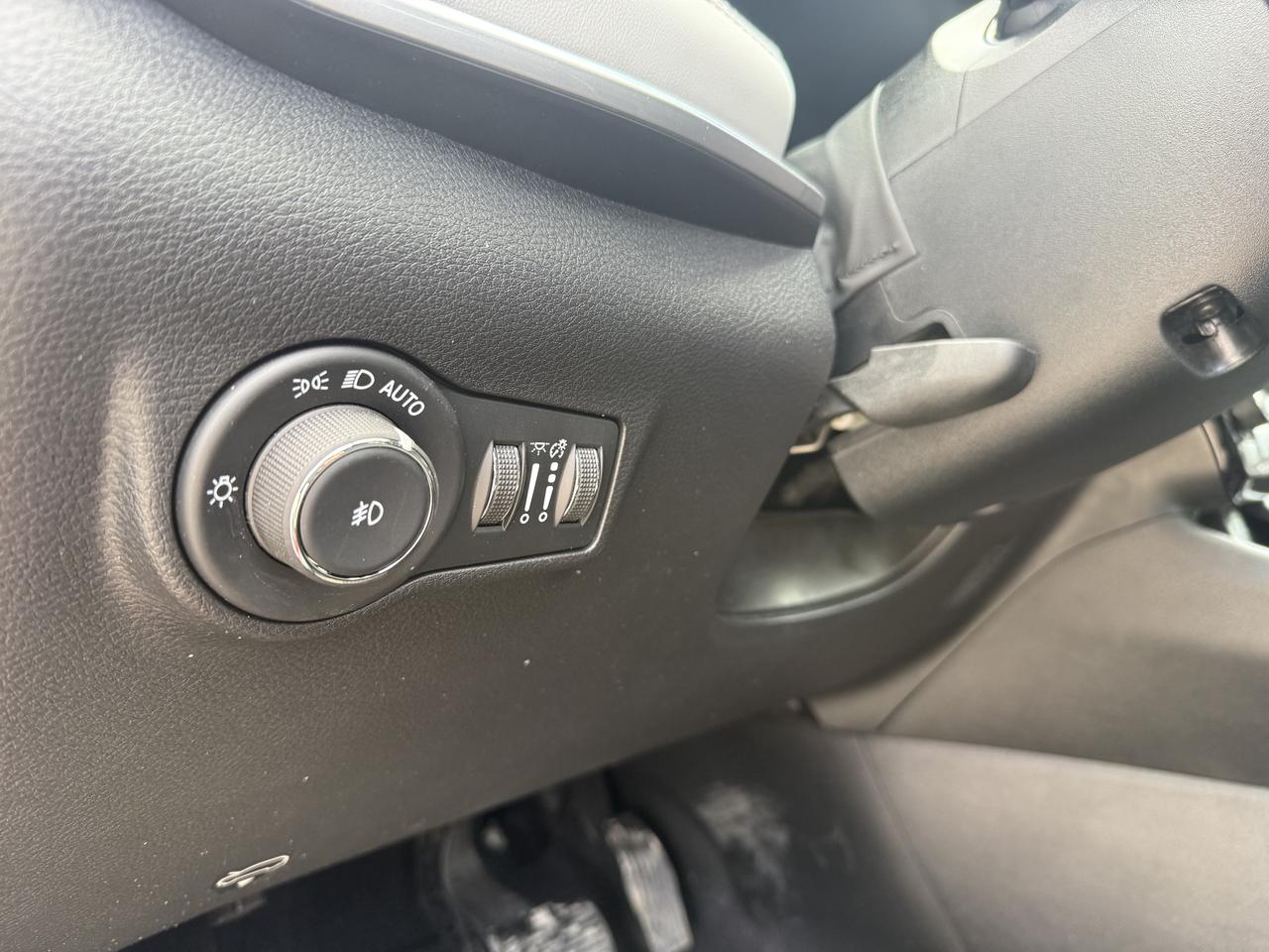 2024 Jeep Compass Limited 4x4 - Pano Sunroof - Alpine Sound Photo