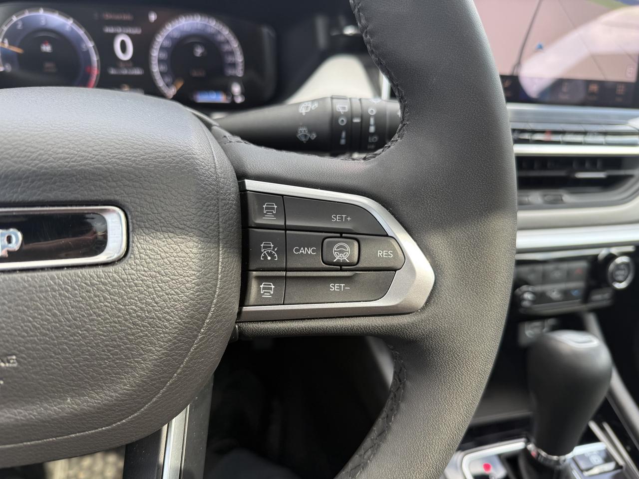 2024 Jeep Compass Limited 4x4 - Pano Sunroof - Alpine Sound Photo