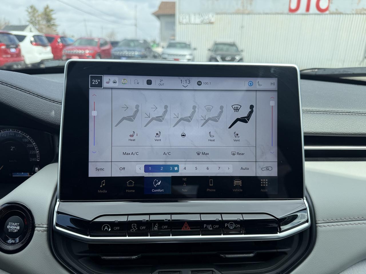 2024 Jeep Compass Limited 4x4 - Pano Sunroof - Alpine Sound Photo