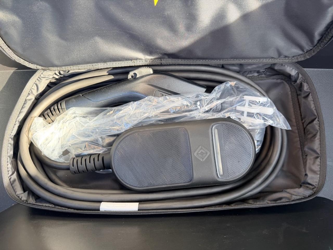 2024 Rivian R1S PERFORMANCE DUAL LARGE ADVENTURE PACKAGE - LOADED Photo