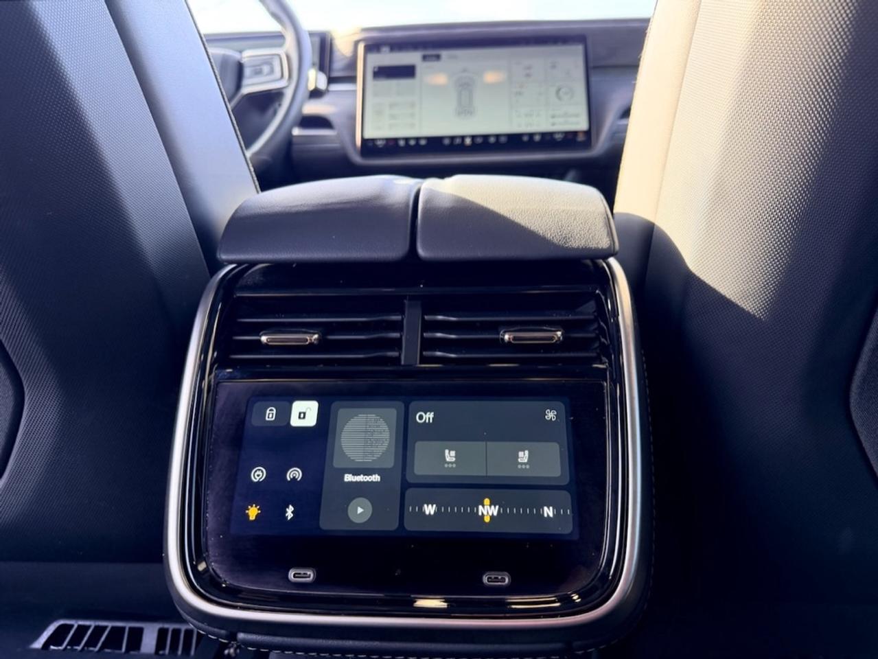 2024 Rivian R1S PERFORMANCE DUAL LARGE ADVENTURE PACKAGE - LOADED Photo