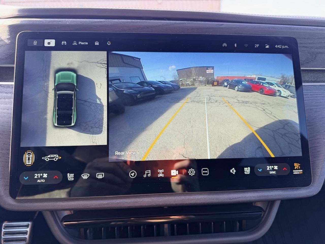 2024 Rivian R1S PERFORMANCE DUAL LARGE ADVENTURE PACKAGE - LOADED Photo