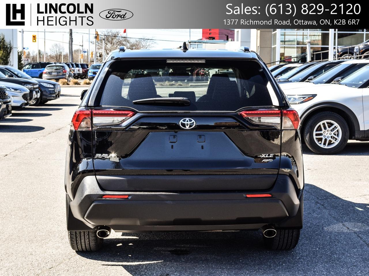 2021 Toyota RAV4  Photo4