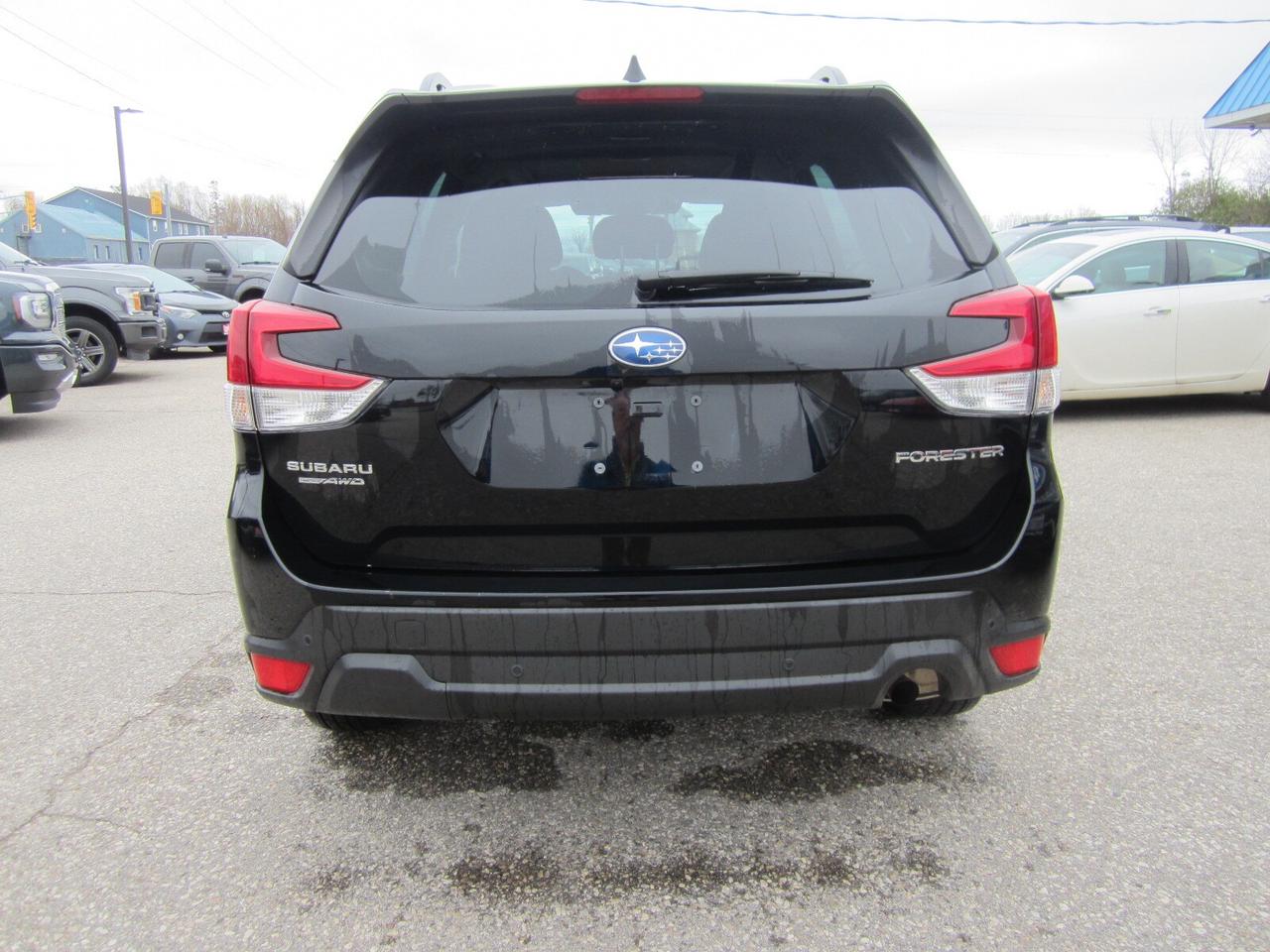 2023 Subaru Forester Touring CVT PANO ROOF ONE OWNER NO ACCIDENTS Photo
