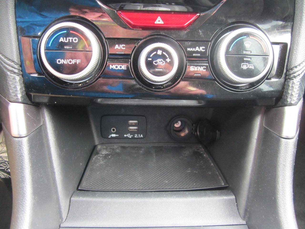 2023 Subaru Forester Touring CVT PANO ROOF ONE OWNER NO ACCIDENTS Photo