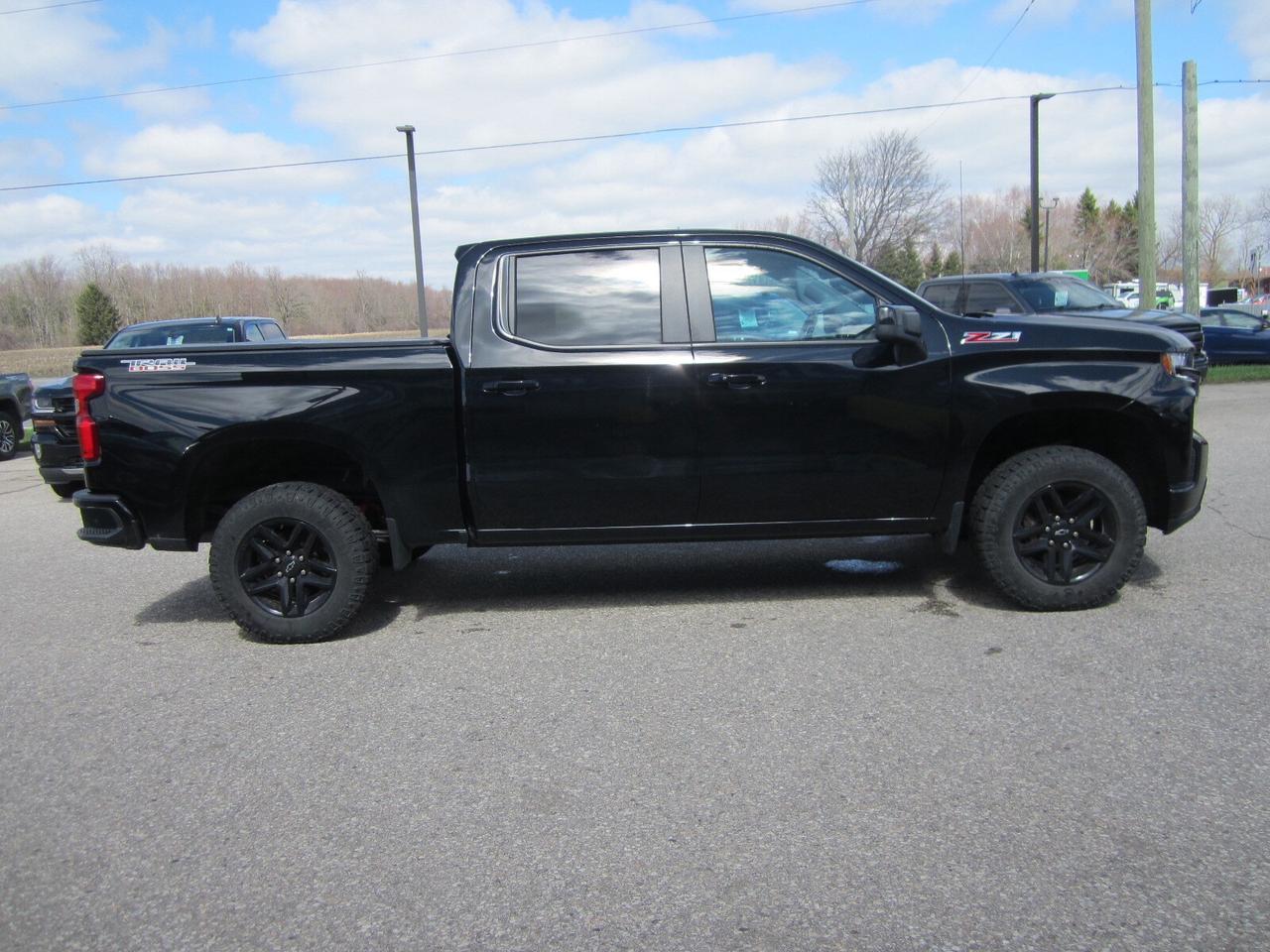 2021 Chevrolet Silverado 1500 4WD LT Trail Boss ONE OWNER NO ACCIDENTS Photo