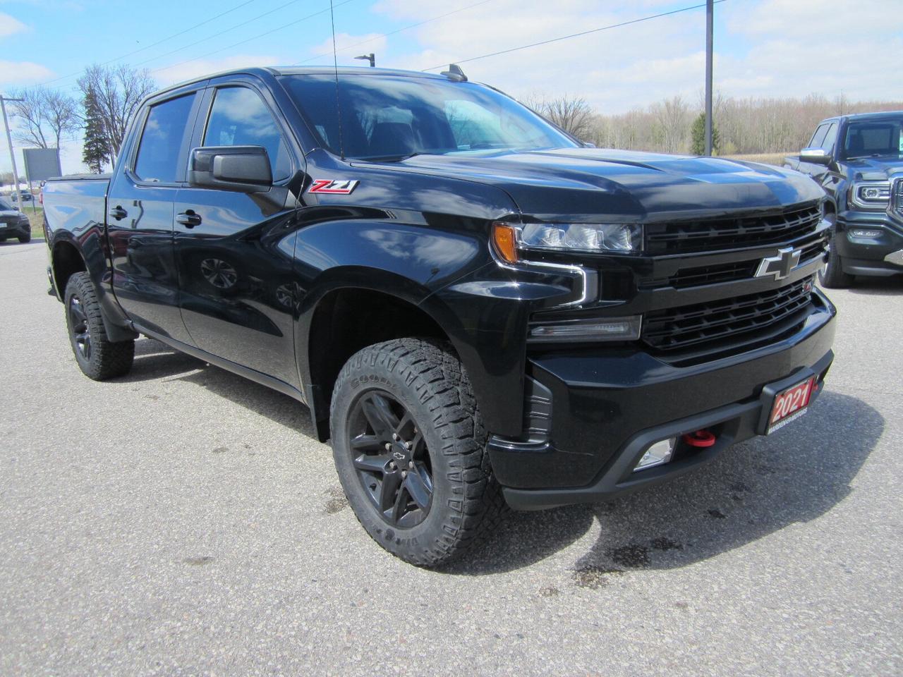 2021 Chevrolet Silverado 1500 4WD LT Trail Boss ONE OWNER NO ACCIDENTS Photo