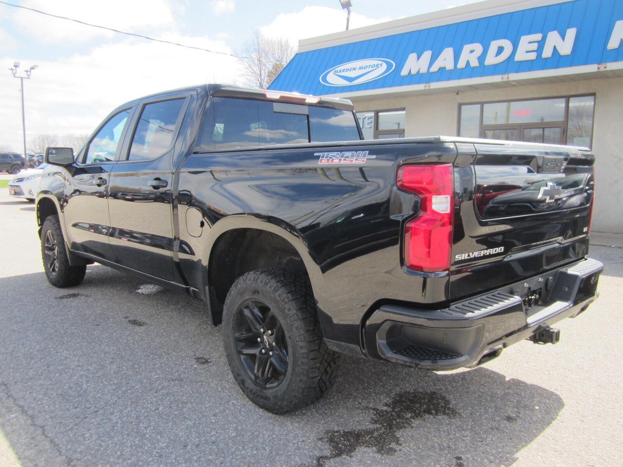 2021 Chevrolet Silverado 1500 4WD LT Trail Boss ONE OWNER NO ACCIDENTS Photo