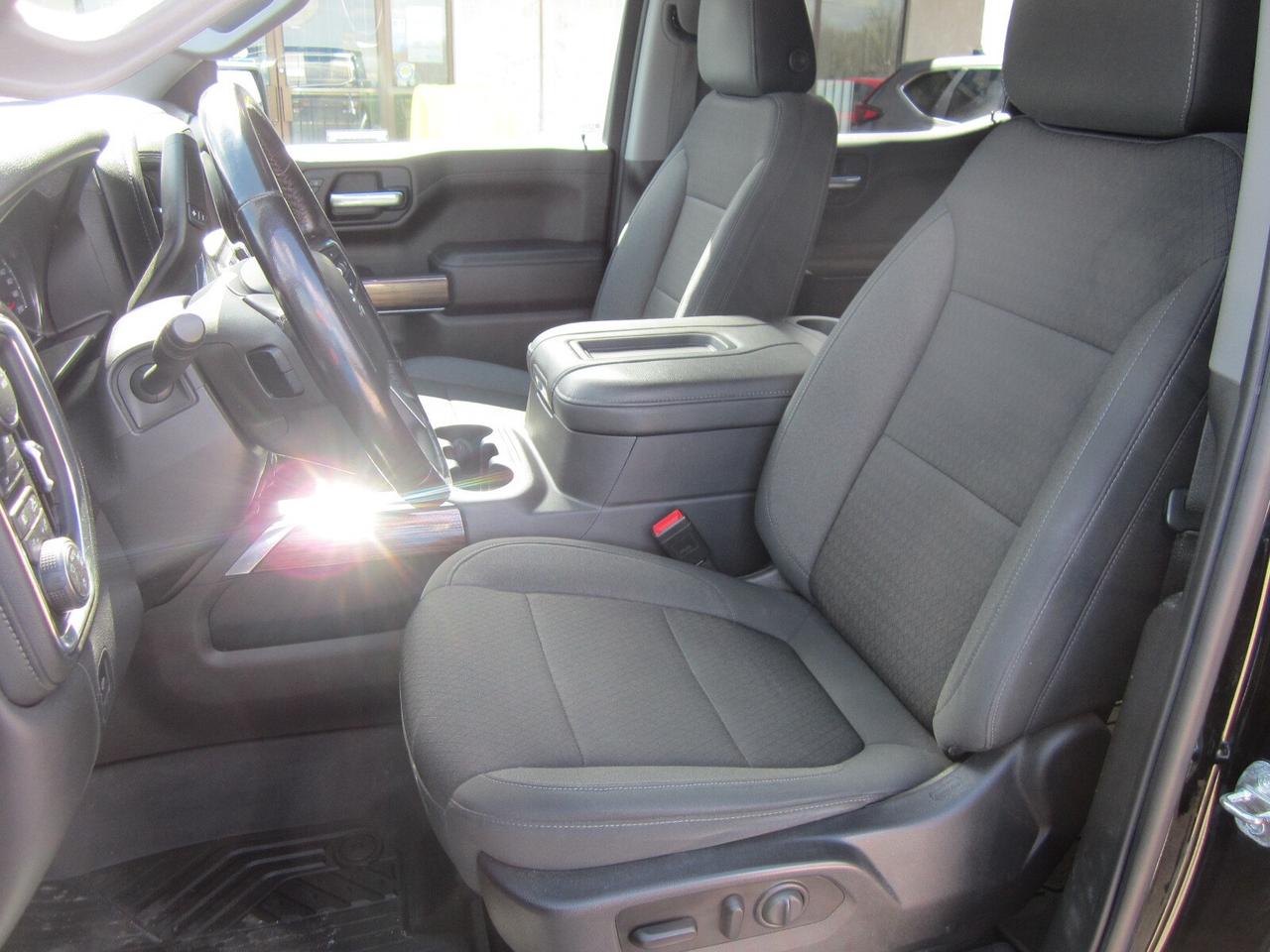 2021 Chevrolet Silverado 1500 4WD LT Trail Boss ONE OWNER NO ACCIDENTS Photo