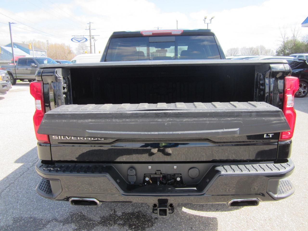 2021 Chevrolet Silverado 1500 4WD LT Trail Boss ONE OWNER NO ACCIDENTS Photo