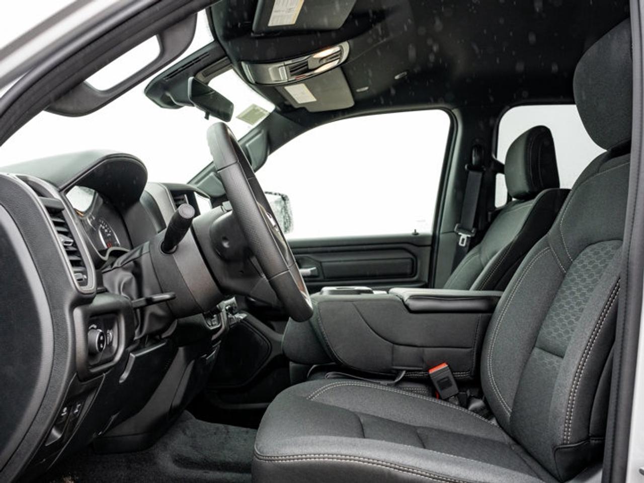 2026 RAM 1500 Express Photo