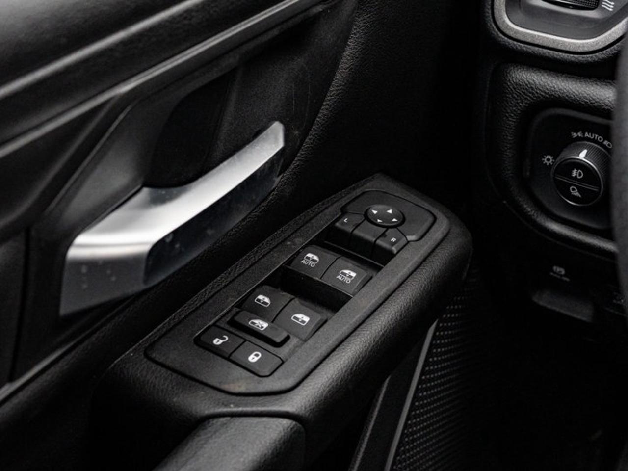 2026 RAM 1500 Express Photo