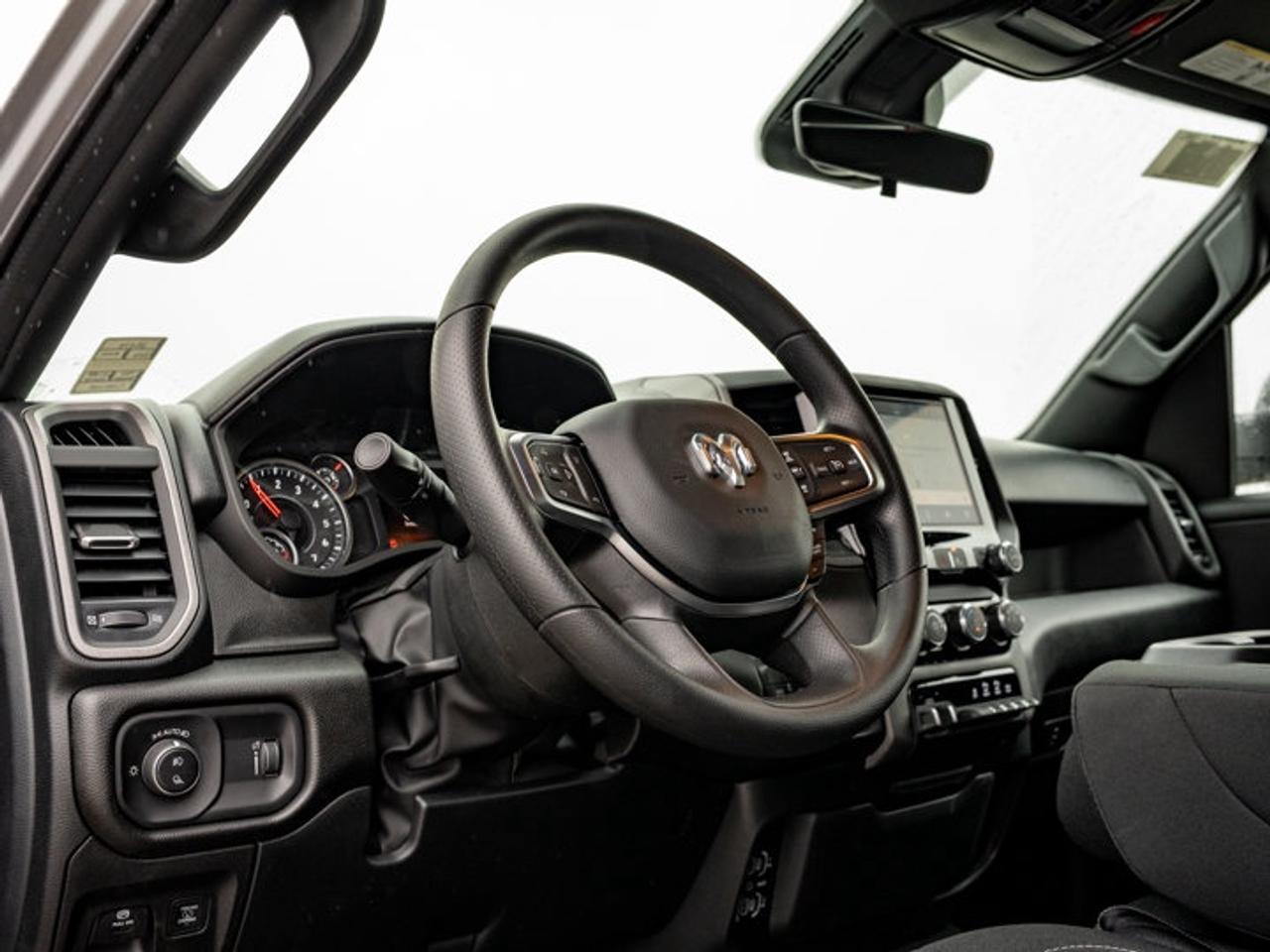 2026 RAM 1500 Express Photo