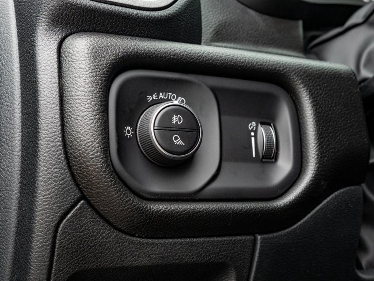 2026 RAM 1500 Express Photo